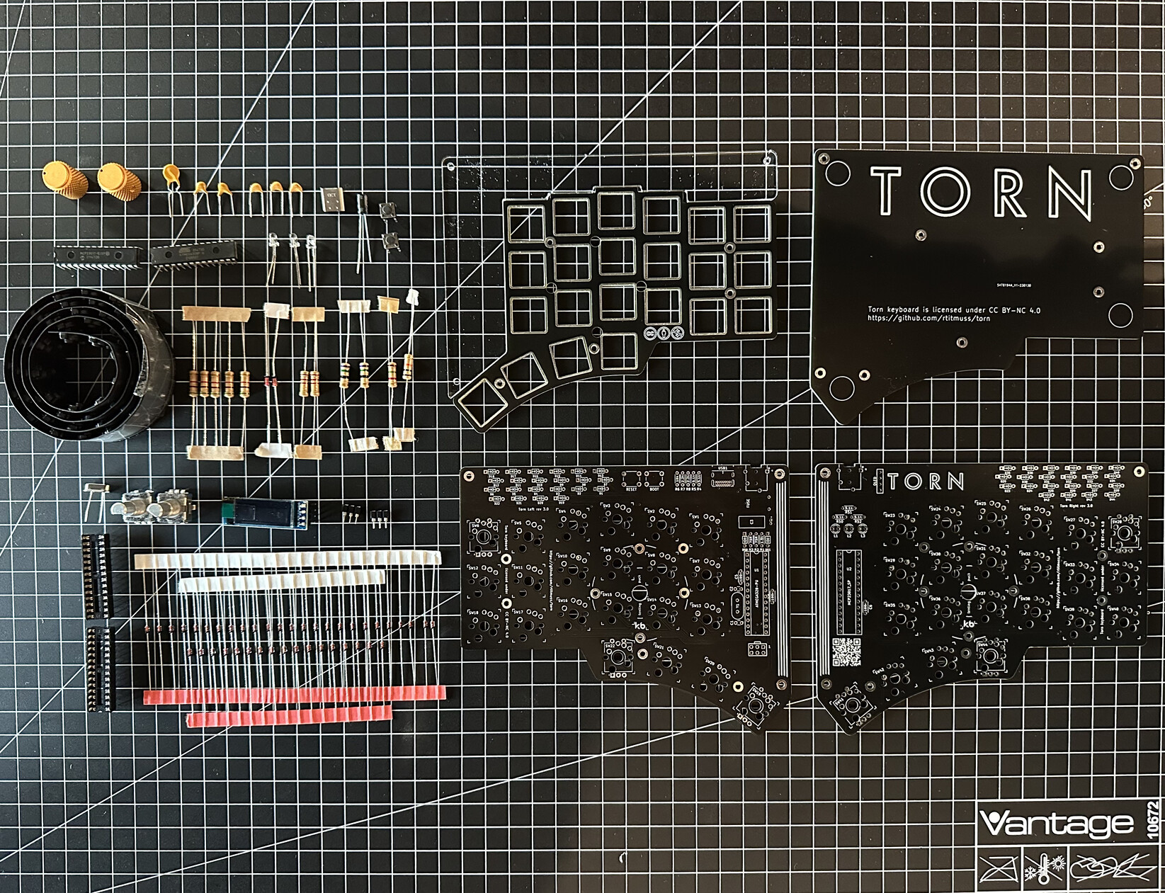 torn v3 build layout